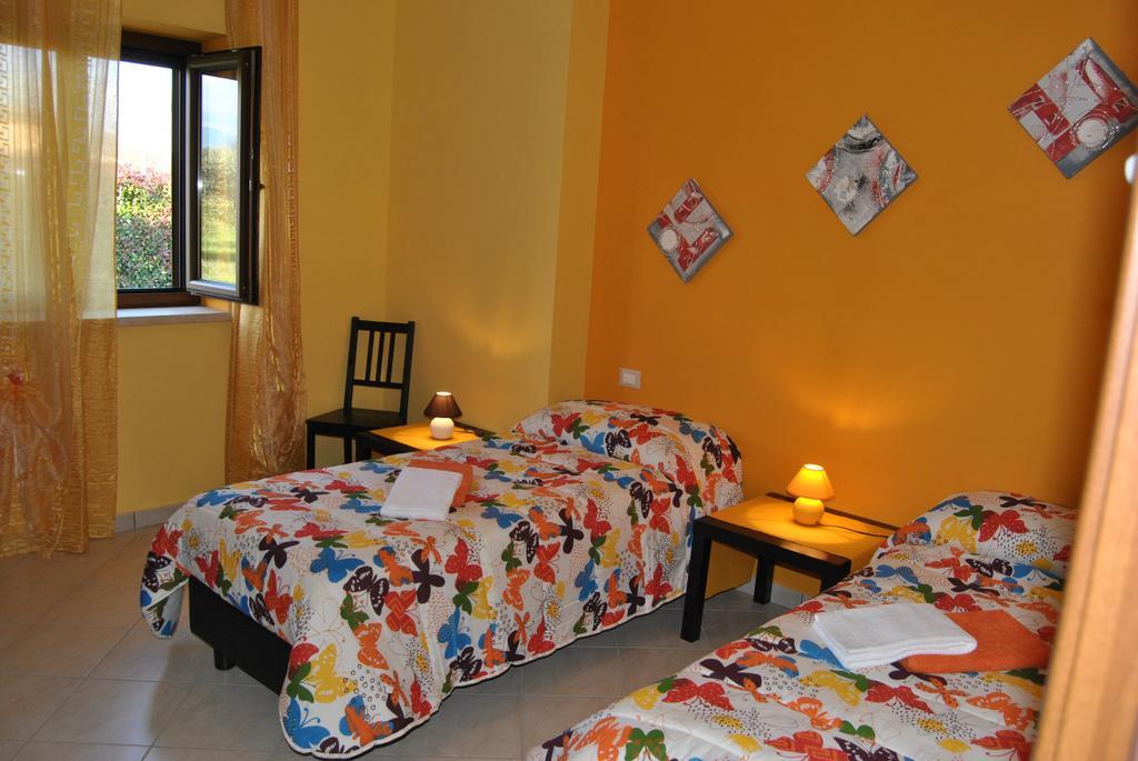 Bed & Breakfast Valeri Артена Номер фото